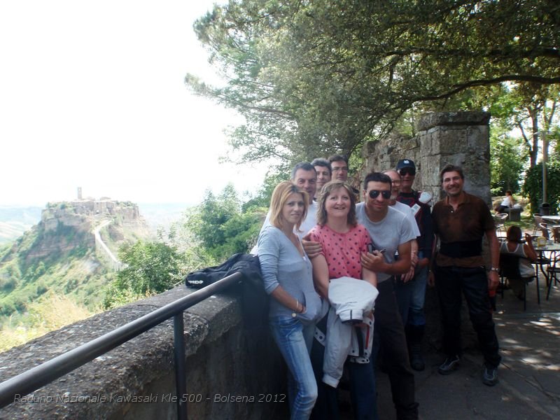 P7010580.JPG - Quindi misero in atto alcune opere che avevano il preciso scopo di proteggere Civita di Bagnoregio dai terremoti e dagli smottamenti, arginando fiumi e costruendo canali di scolo per il corretto deflusso delle acque piovane.